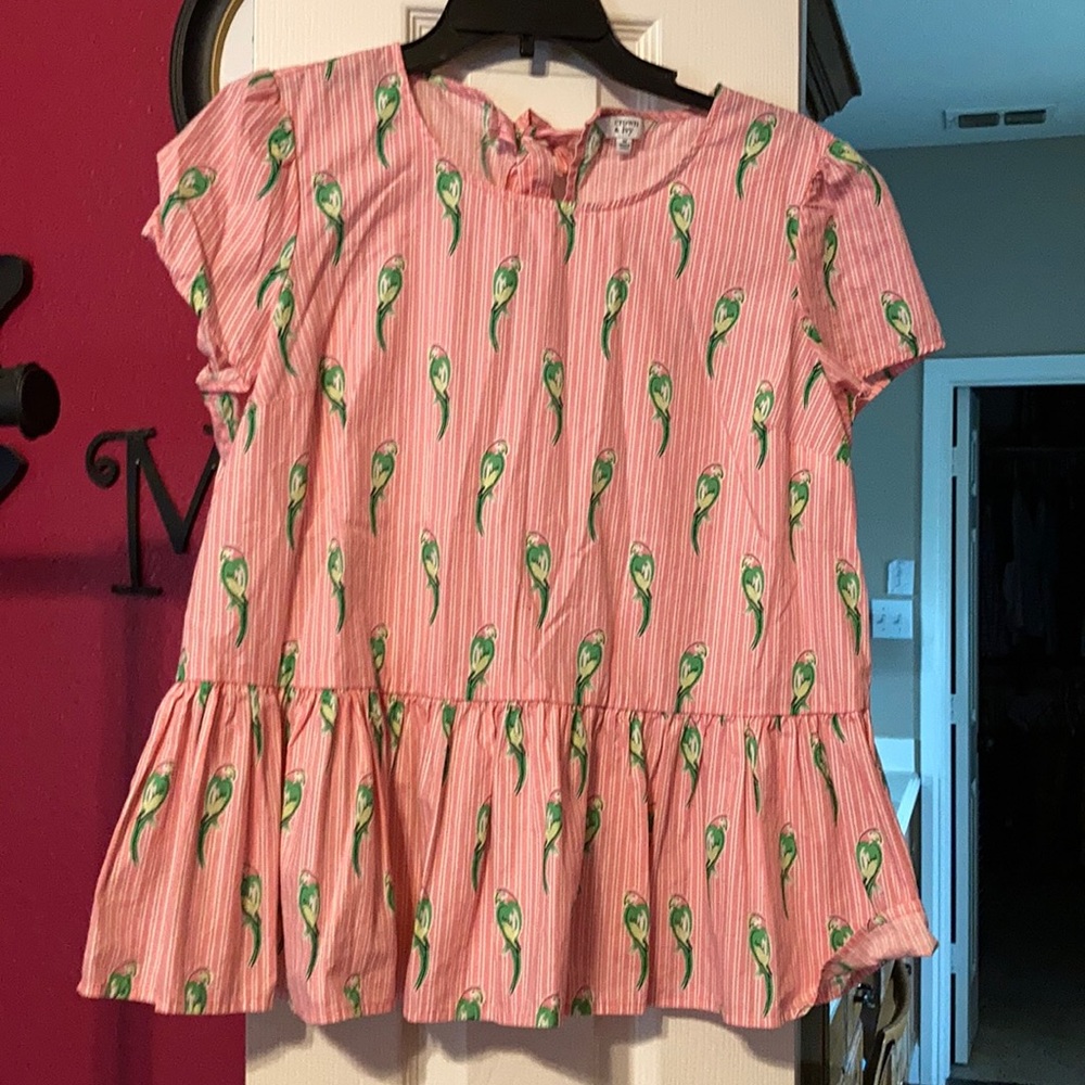 Shirt sleeve top